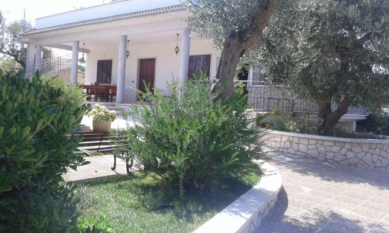B & B La Mansarda Monopoli Buitenkant foto